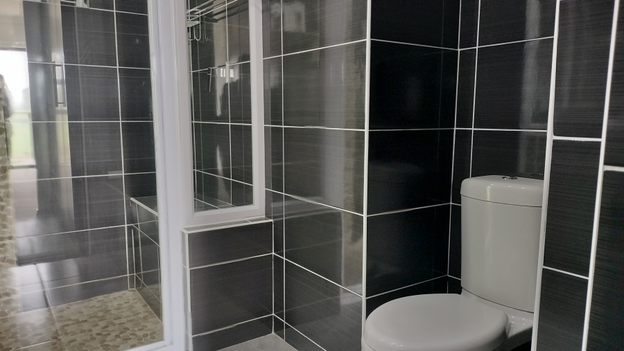 3 Bedroom Property for Sale in Fraaiuitsig Western Cape
